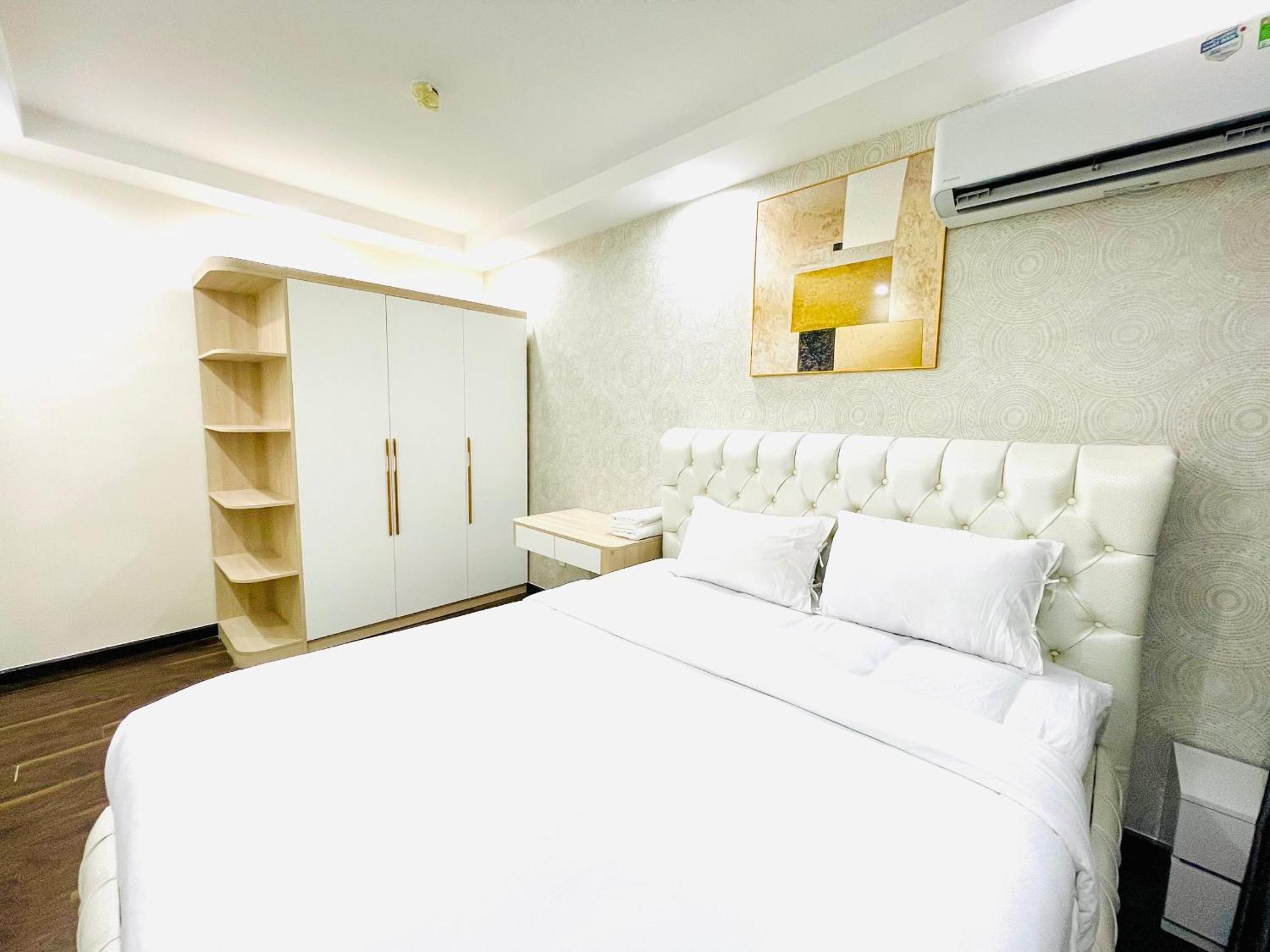 Scenic Valley 3 Bedrooms Balcony With Pool View TP. Hồ Chí Minh