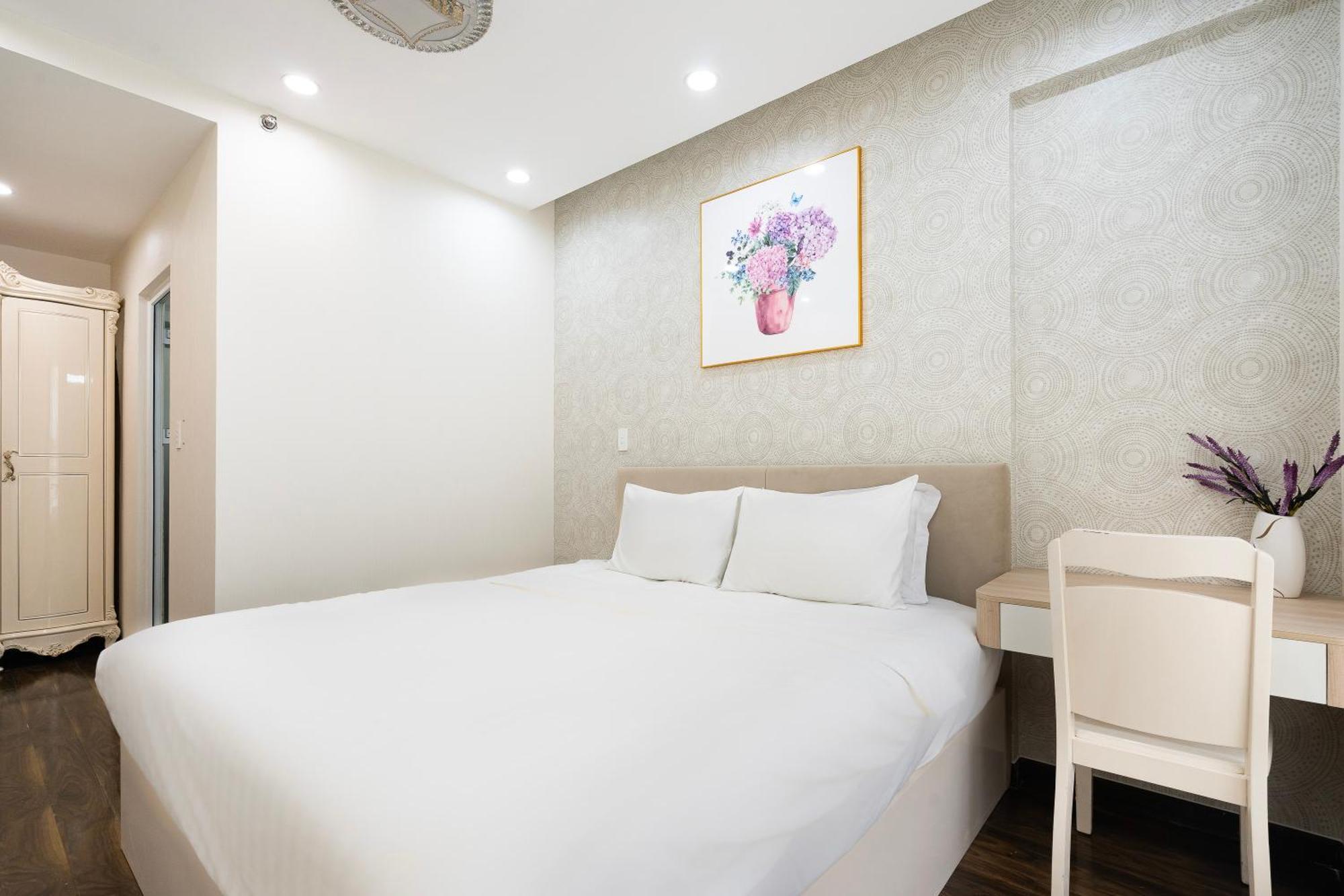 Căn hộ Scenic Valley 3 Bedrooms Balcony With Pool View *
