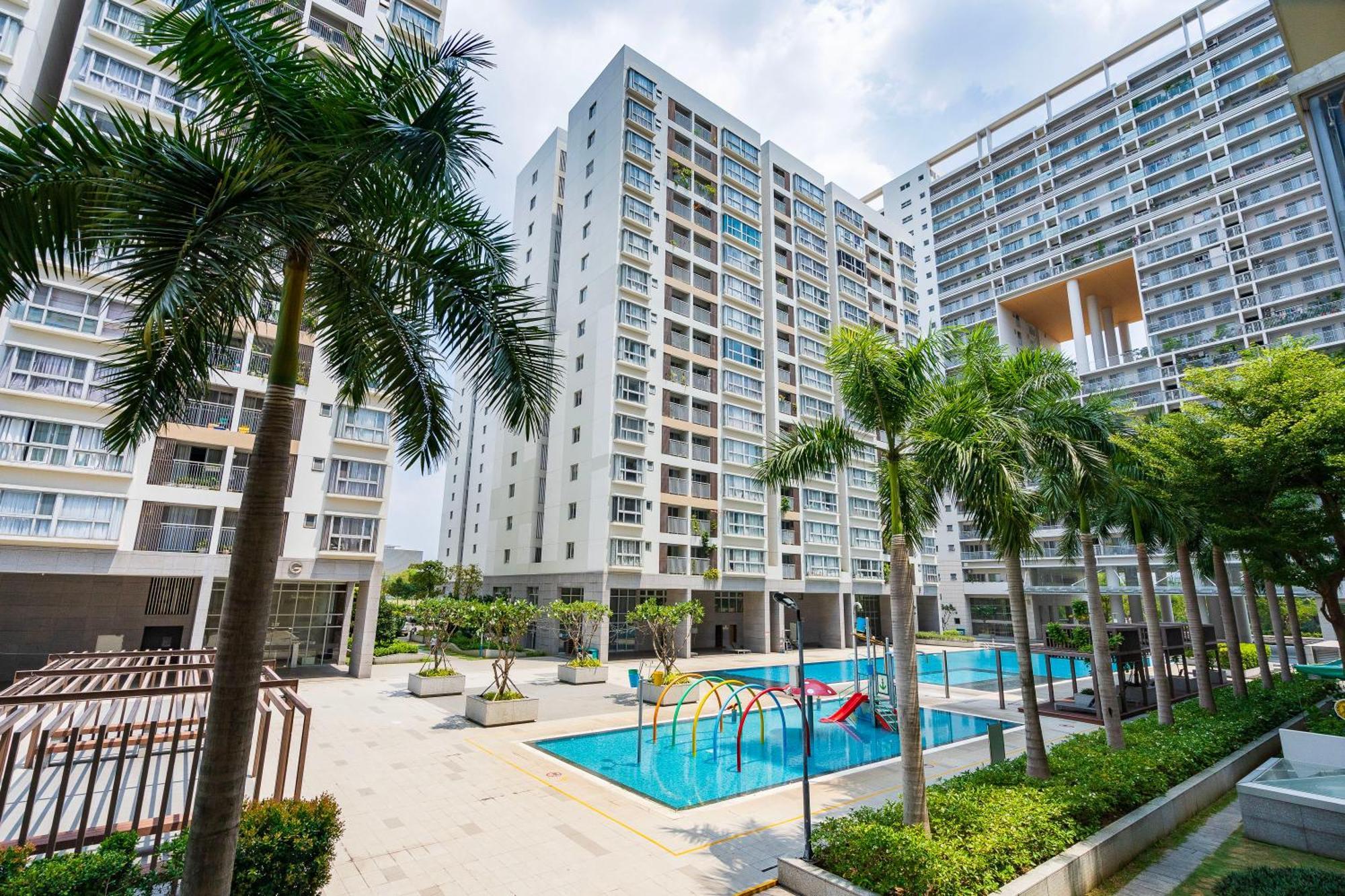 Căn hộ Scenic Valley 3 Bedrooms Balcony With Pool View
