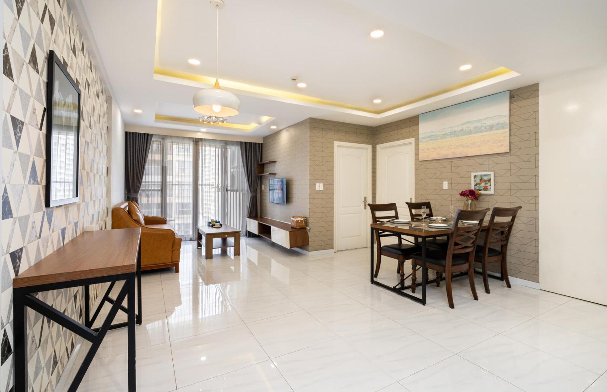 Scenic Valley 3 Bedrooms Balcony With Pool View TP. Hồ Chí Minh